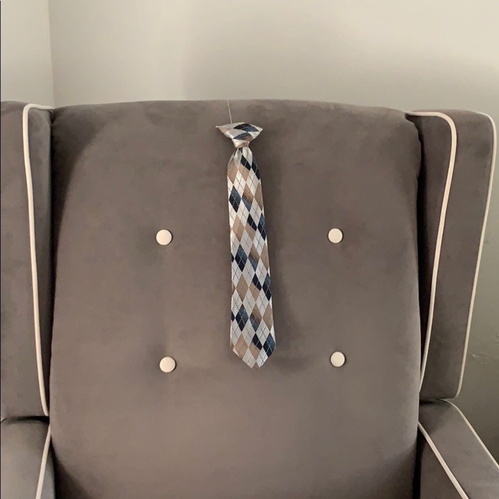 Kid’s Tie. Excellent Condition.